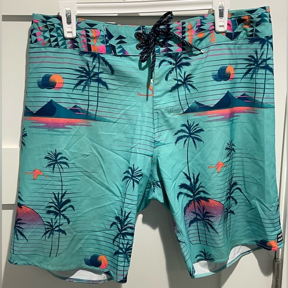 BILLABONG Men’s Recycler Sundays Airlite Board Shorts - Picture 2 of 8